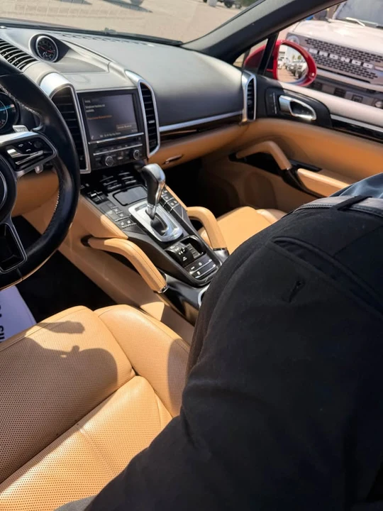 2016 Porsche 958 Cayenne - Image 6 of 7