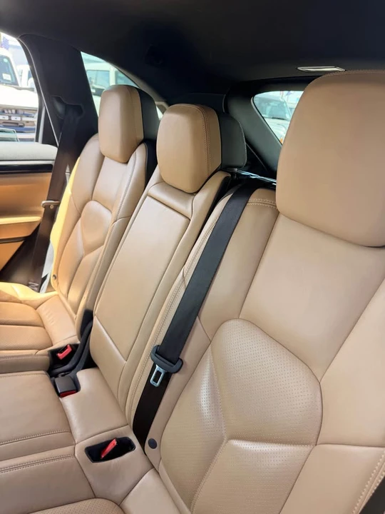 2016 Porsche 958 Cayenne - Image 5 of 7