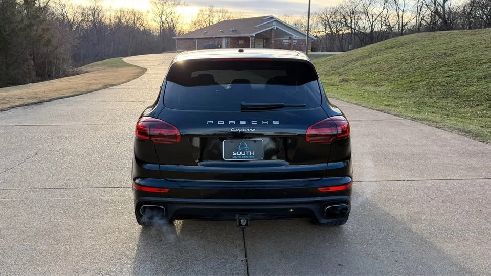 2016 Porsche 958 Cayenne - Image 5 of 11