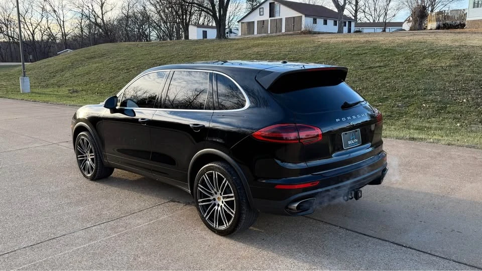 2016 Porsche 958 Cayenne - Image 6 of 11