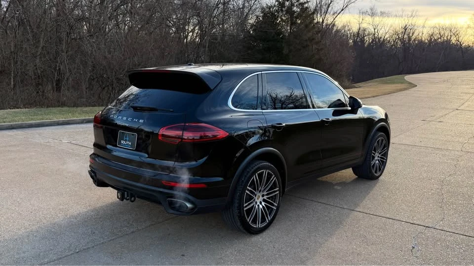 2016 Porsche 958 Cayenne - Image 3 of 9