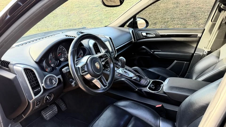 2016 Porsche 958 Cayenne - Image 10 of 11