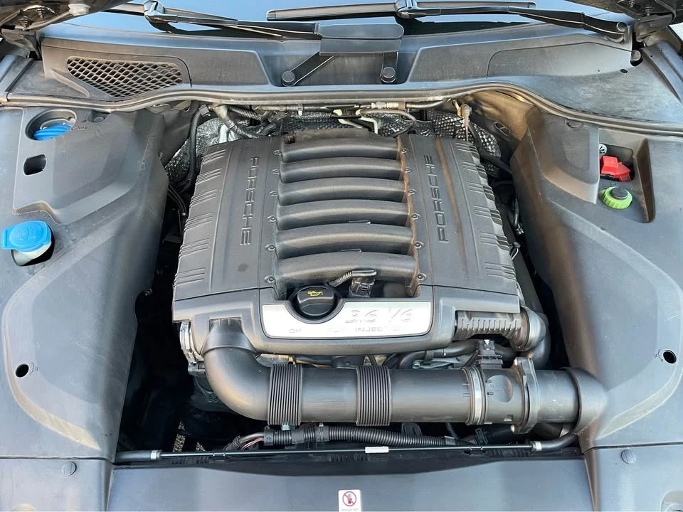 2016 Porsche 958 Cayenne - Image 9 of 11