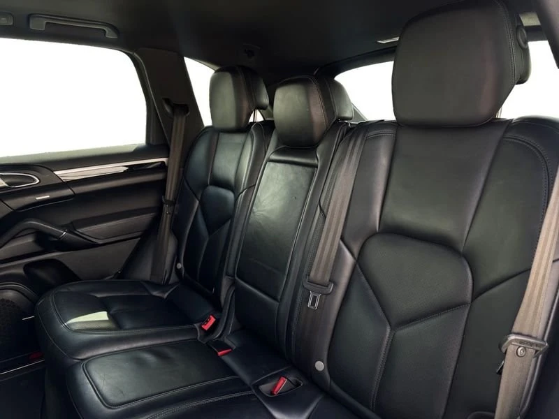 2016 Porsche 958 Cayenne - Image 18 of 20