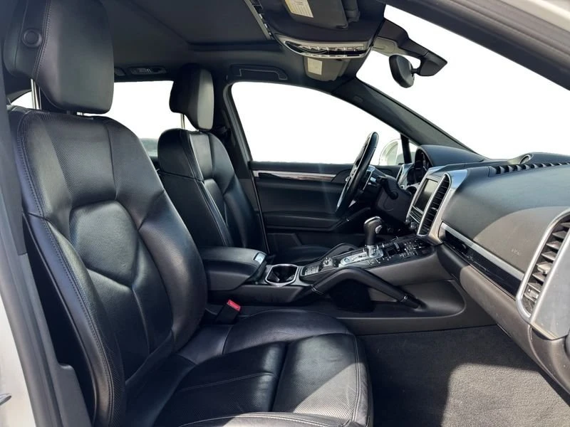 2016 Porsche 958 Cayenne - Image 17 of 20