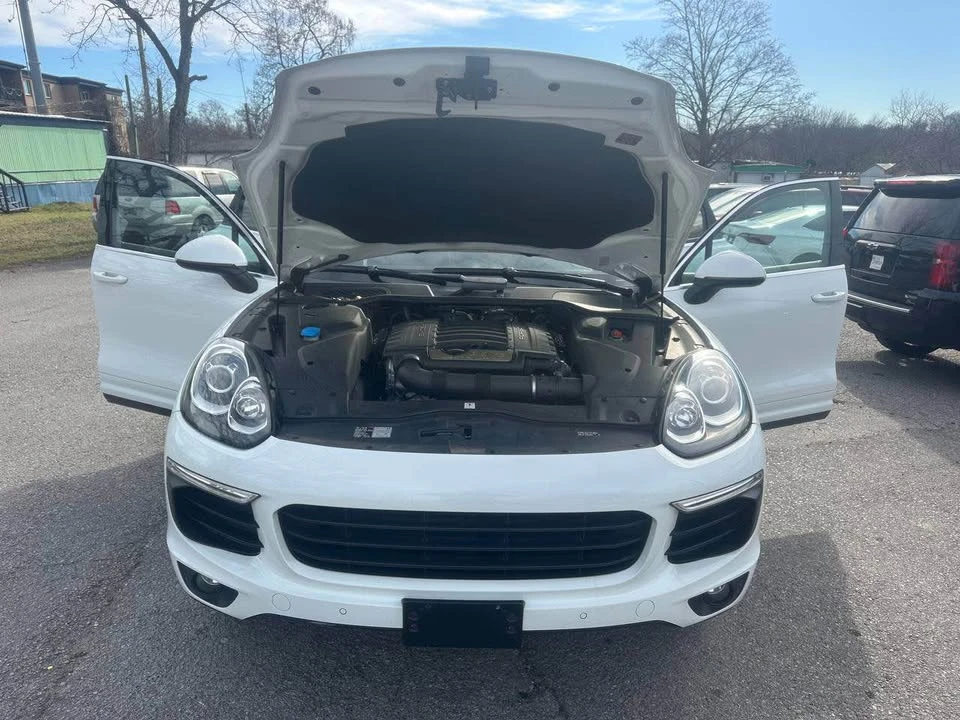 2016 Porsche 958 Cayenne - Image 7 of 20