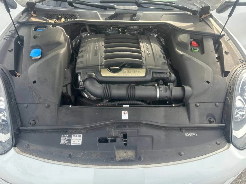 2016 Porsche 958 Cayenne - Image 7 of 20