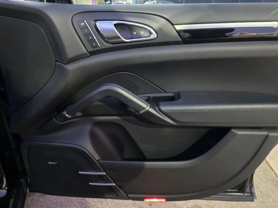 2016 Porsche 958 Cayenne - Image 15 of 18