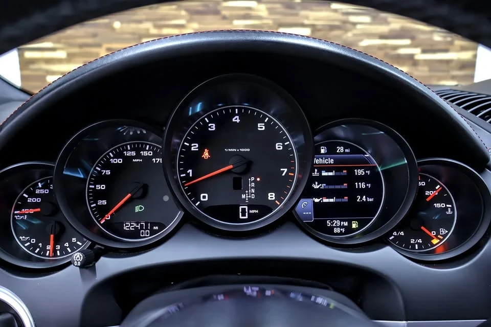 2016 Porsche 958 Cayenne - Image 15 of 19