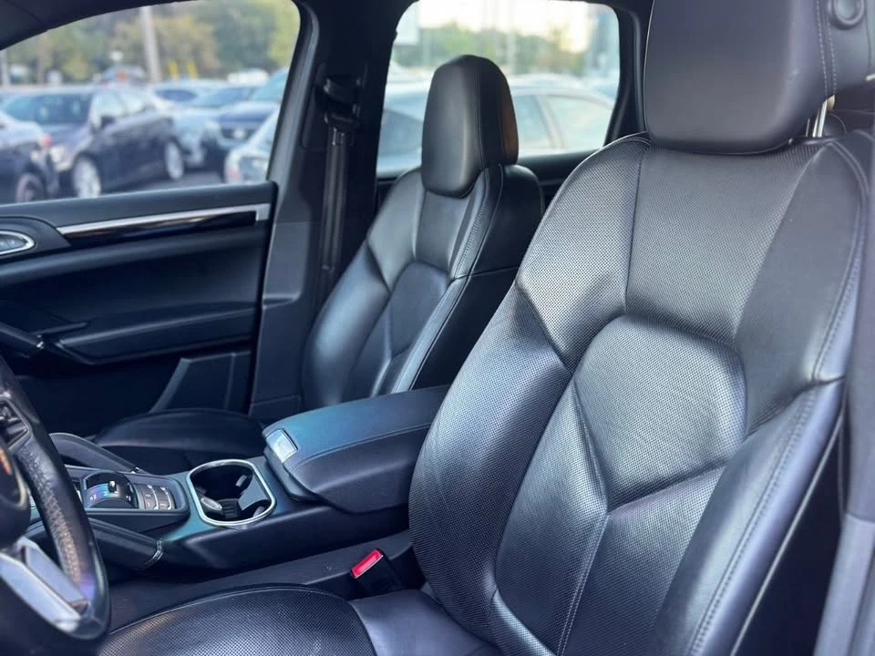 2016 Porsche 958 Cayenne - Image 11 of 19