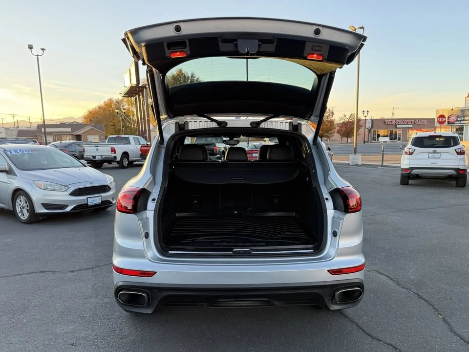 2016 Porsche 958 Cayenne - Image 4 of 19
