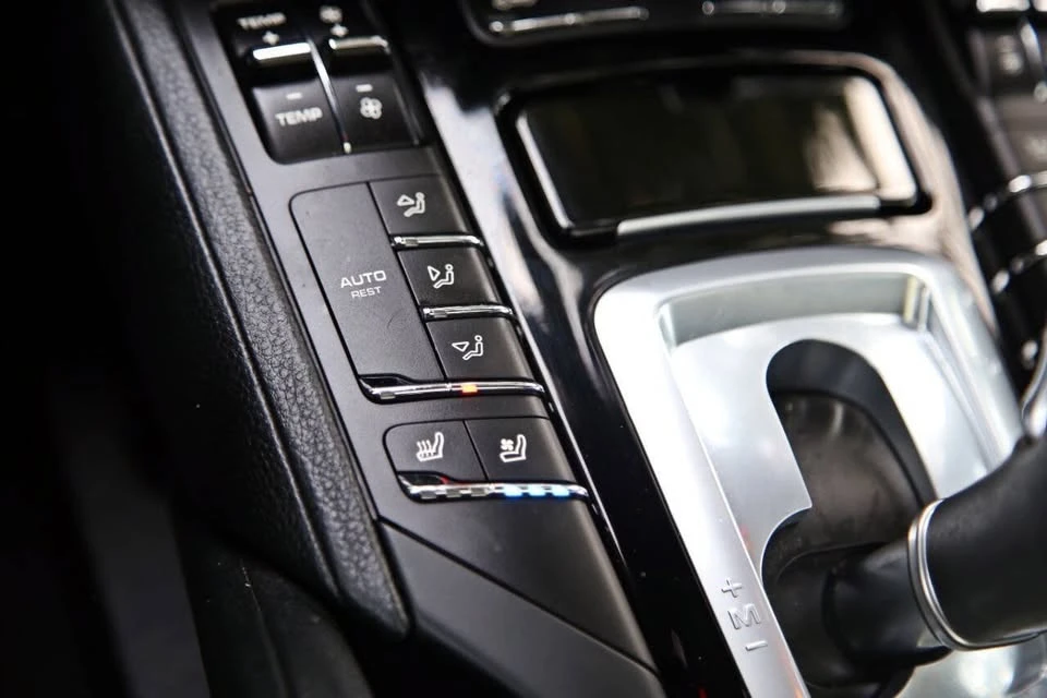 2016 Porsche 958 Cayenne - Image 12 of 14