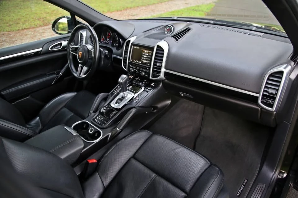 2016 Porsche 958 Cayenne - Image 8 of 14