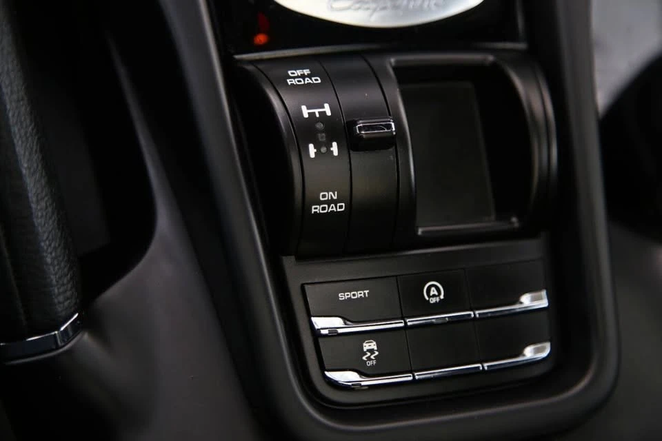 2016 Porsche 958 Cayenne - Image 11 of 14
