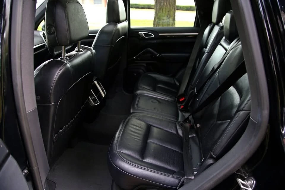 2016 Porsche 958 Cayenne - Image 6 of 14