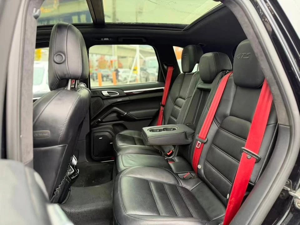 2016 Porsche 958 Cayenne - Image 10 of 16