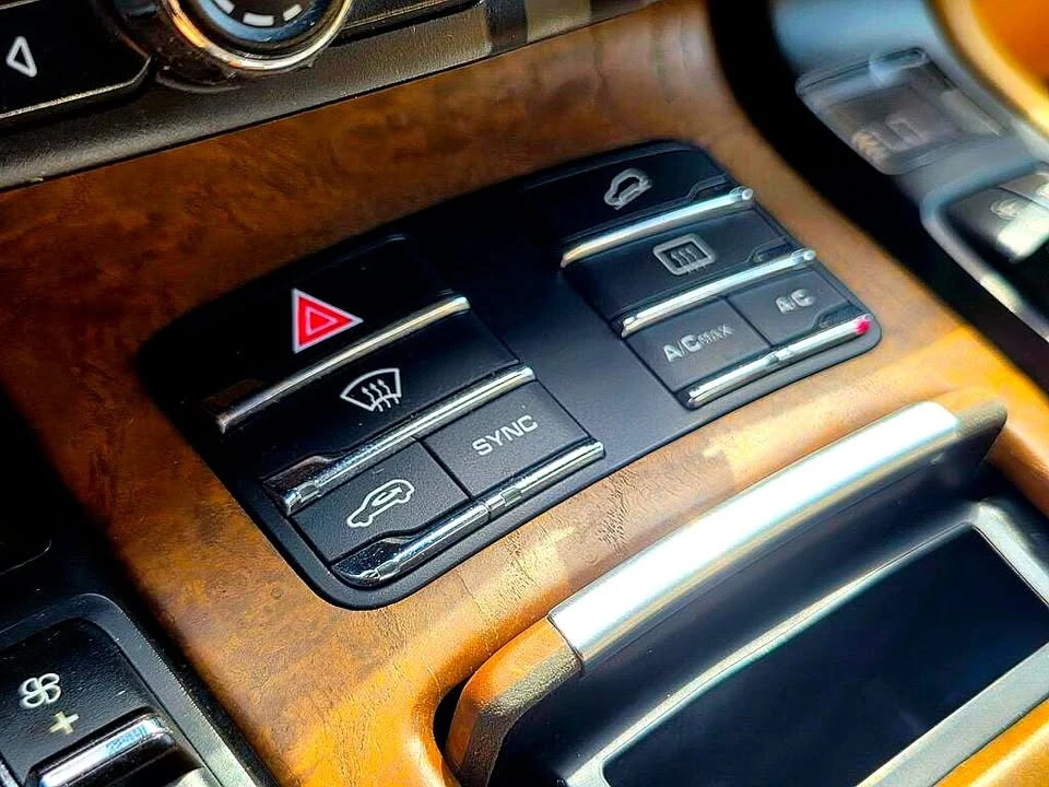 2016 Porsche 958 Cayenne - Image 18 of 20