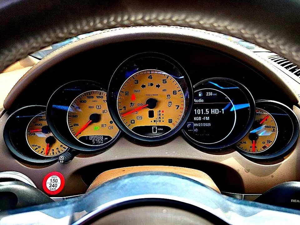 2016 Porsche 958 Cayenne - Image 14 of 20