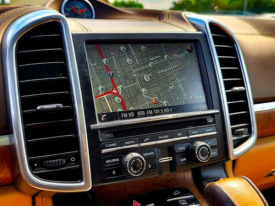 2016 Porsche 958 Cayenne - Image 17 of 20