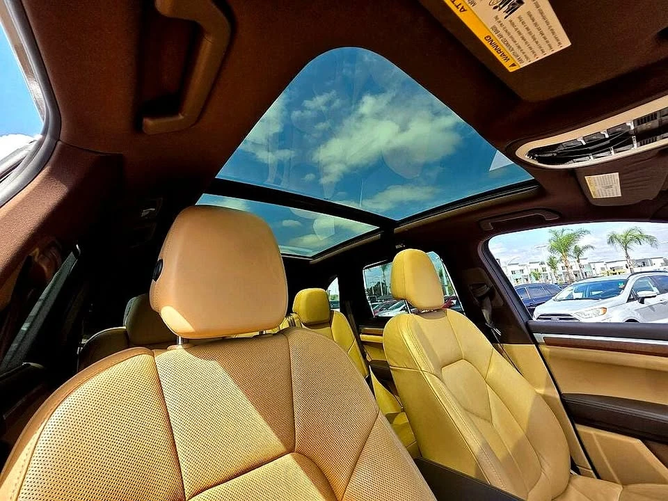 2016 Porsche 958 Cayenne - Image 8 of 20
