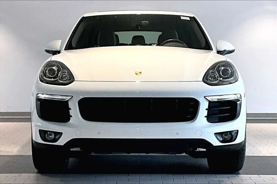 2016 Porsche 958 Cayenne - Image 10 of 20