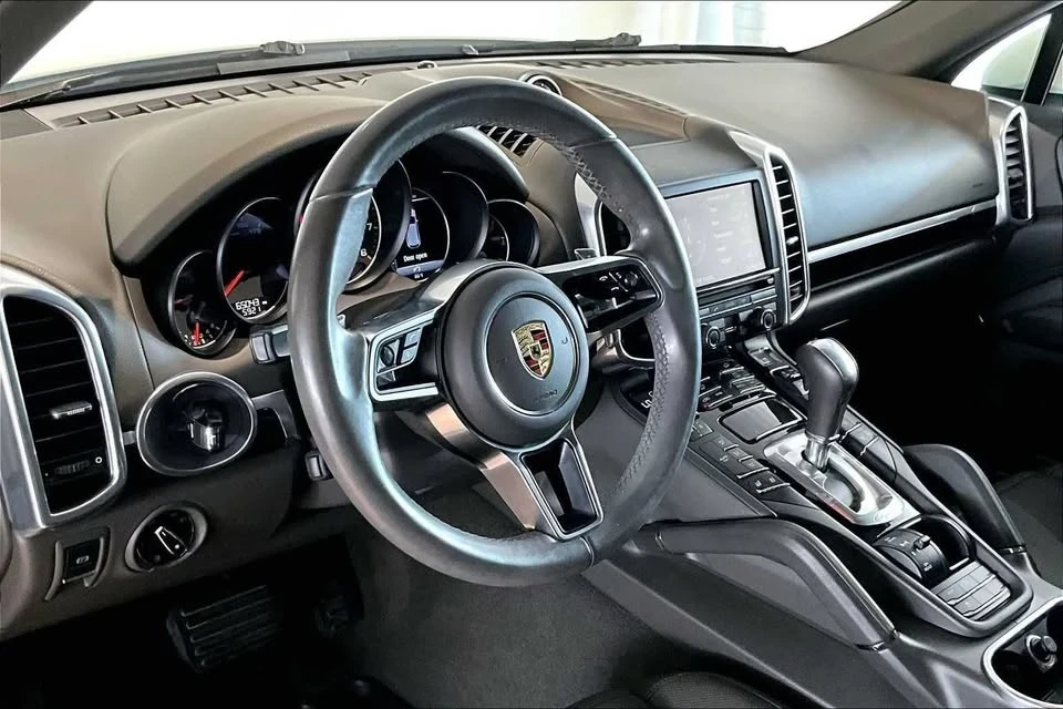 2016 Porsche 958 Cayenne - Image 4 of 20