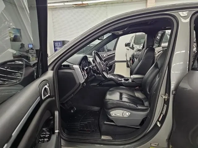 2016 Porsche Cayenne - Image 5 of 10