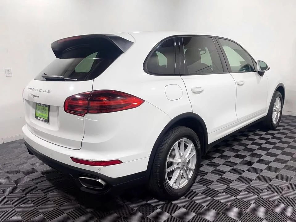2016 Porsche 958 Cayenne - Image 6 of 17