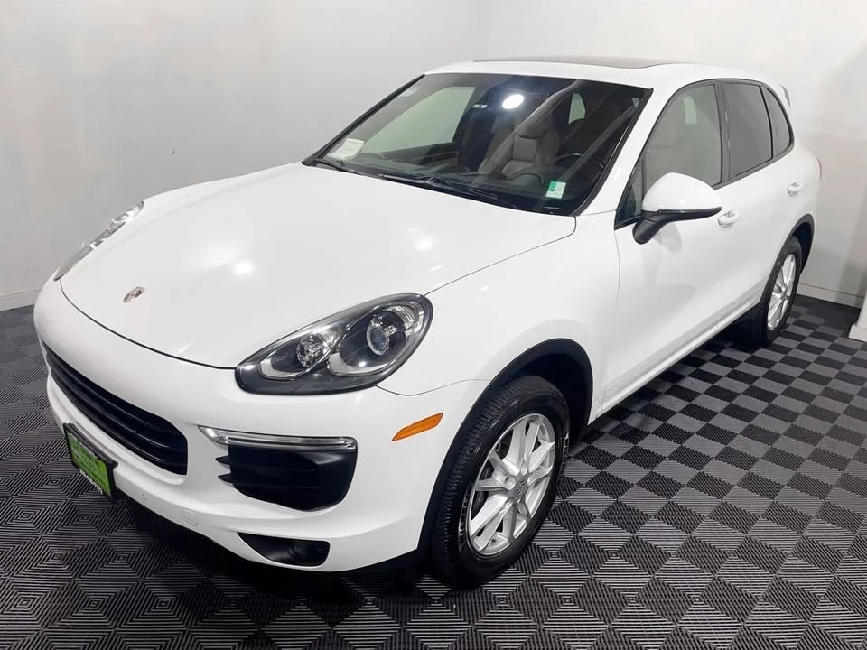 2016 Porsche 958 Cayenne - Image 3 of 17