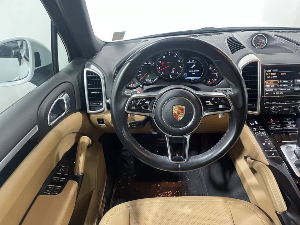 2016 Porsche 958 Cayenne - Image 12 of 20