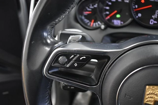2016 Porsche 958 Cayenne - Image 16 of 20