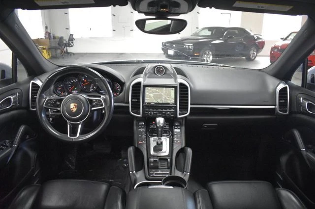 2016 Porsche 958 Cayenne - Image 10 of 20