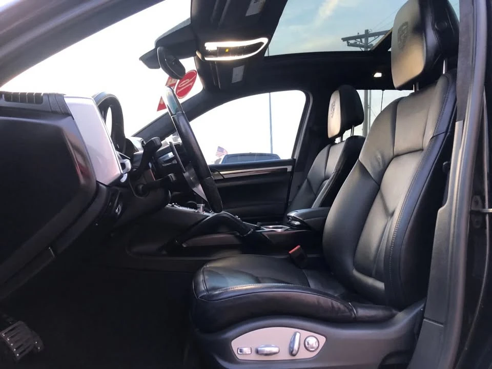 2016 Porsche 958 Cayenne GTS - Image 8 of 20