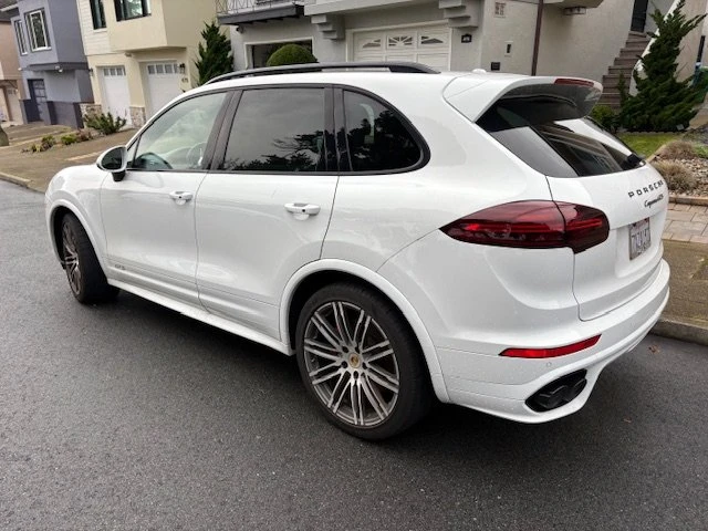 2016 Porsche 958 Cayenne GTS - Image 3 of 9