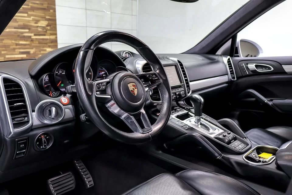2016 Porsche 958 Cayenne GTS - Image 10 of 20