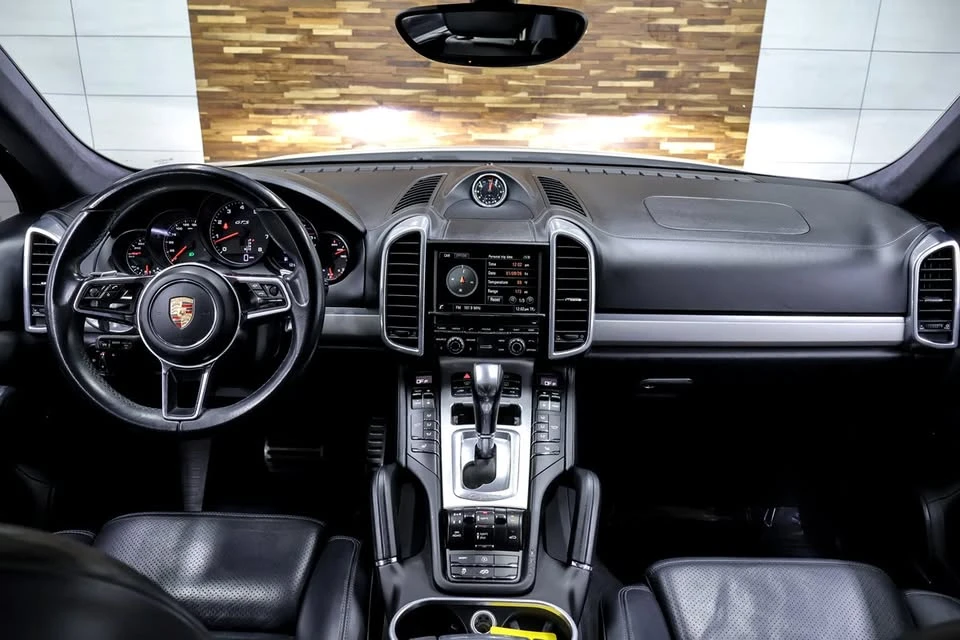 2016 Porsche 958 Cayenne GTS - Image 11 of 20