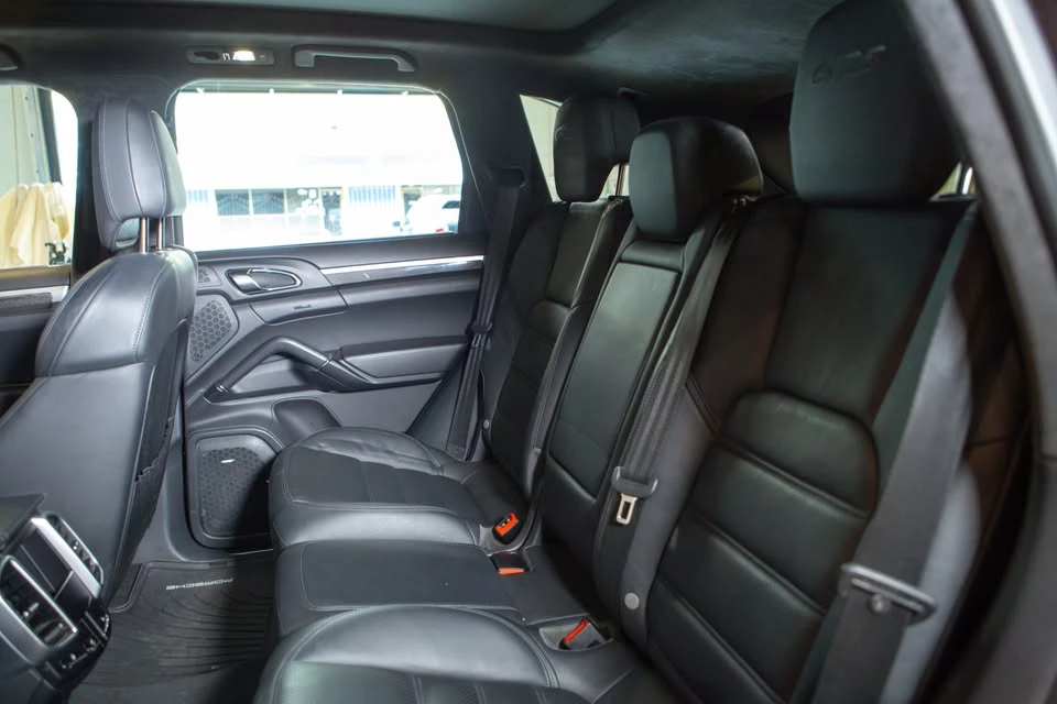 2016 Porsche 958 Cayenne GTS - Image 11 of 18