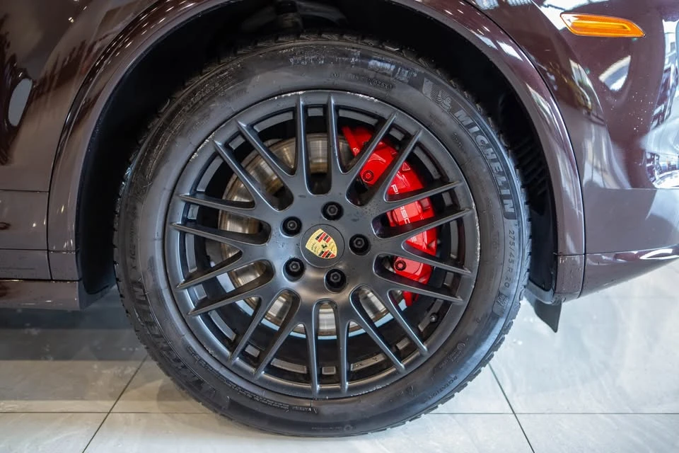 2016 Porsche 958 Cayenne GTS - Image 6 of 18