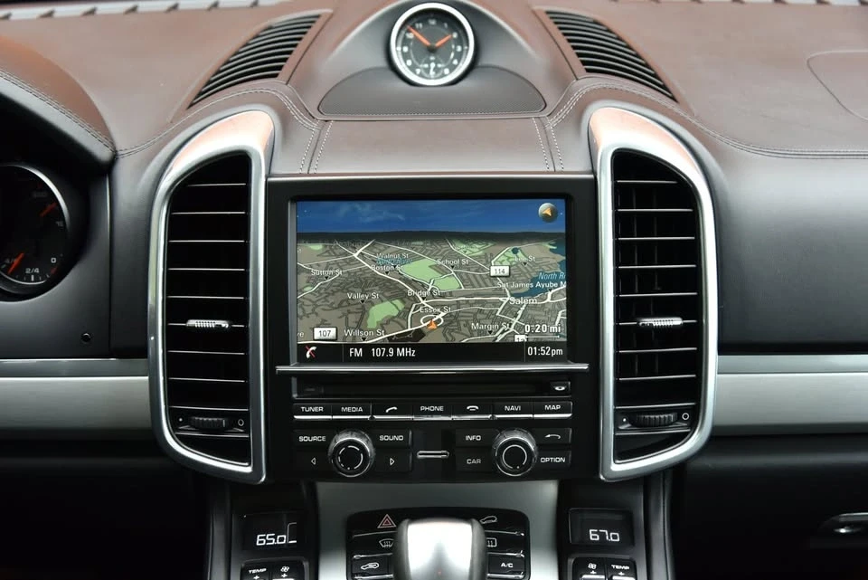 2016 Porsche 958 Cayenne GTS - Image 14 of 19