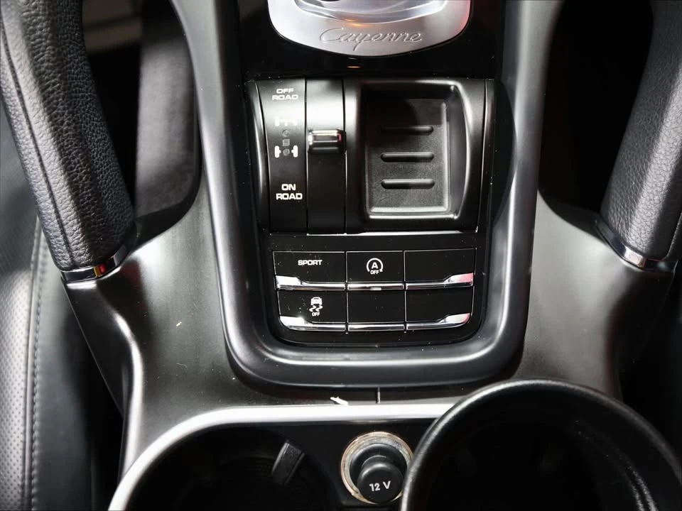 2016 Porsche 958 Cayenne - Image 18 of 18