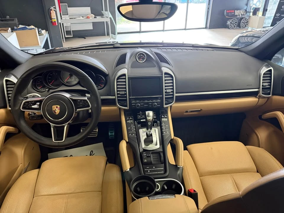 2016 Porsche 958 Cayenne S - Image 6 of 10