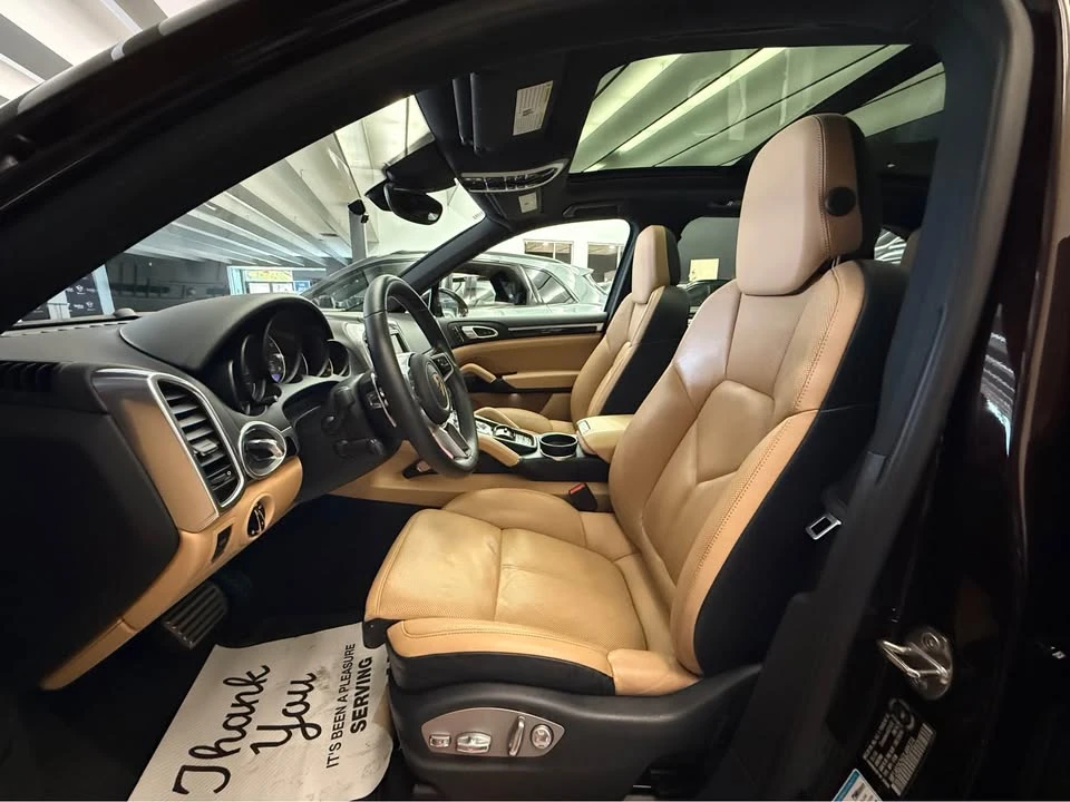2016 Porsche 958 Cayenne S - Image 7 of 10
