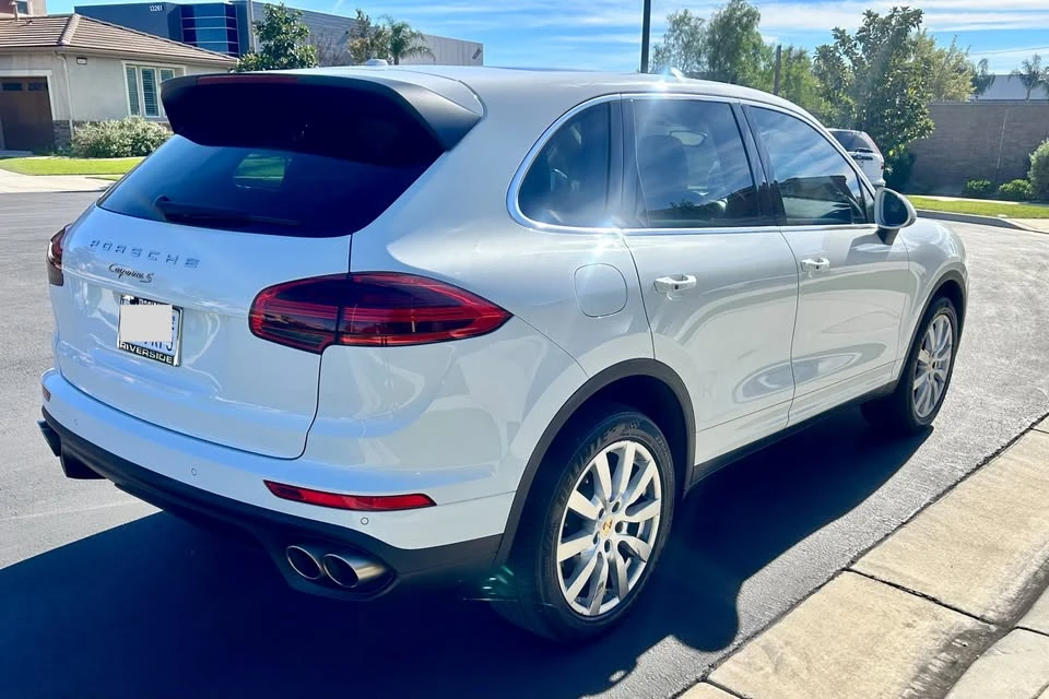 2016 Porsche 958 Cayenne S - Image 6 of 20