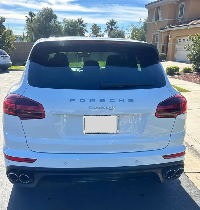 2016 Porsche 958 Cayenne S - Image 5 of 20