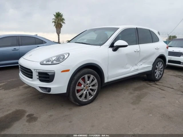 2016 Porsche 958 Cayenne S - Image 15 of 20