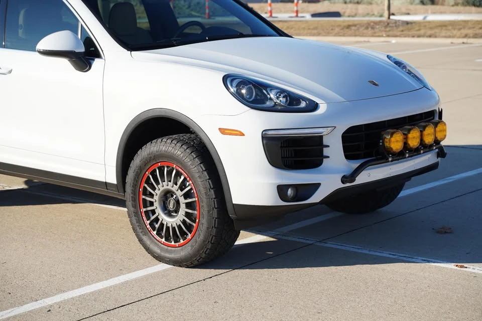 2016 Porsche 958 Cayenne S - Image 16 of 20