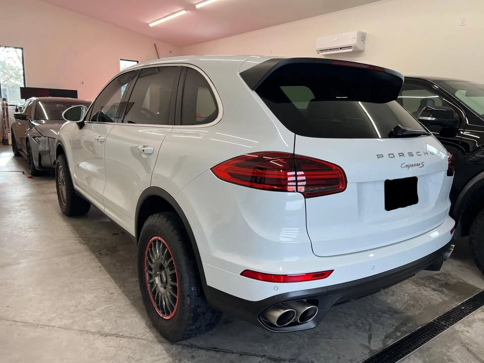 2016 Porsche 958 Cayenne S - Image 12 of 15