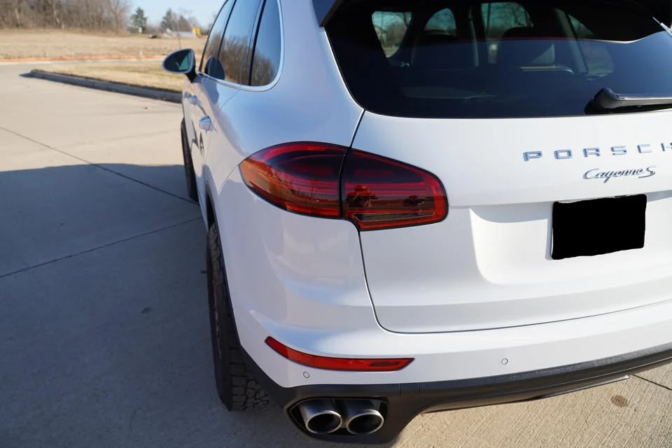 2016 Porsche 958 Cayenne S - Image 13 of 20