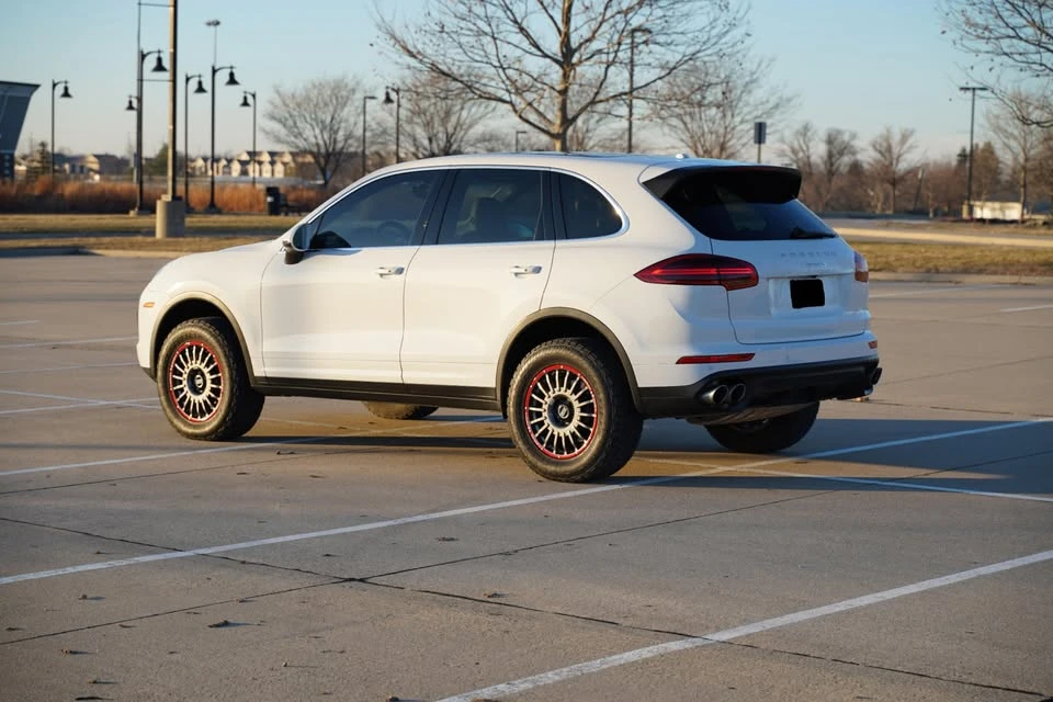 2016 Porsche 958 Cayenne S - Image 11 of 15