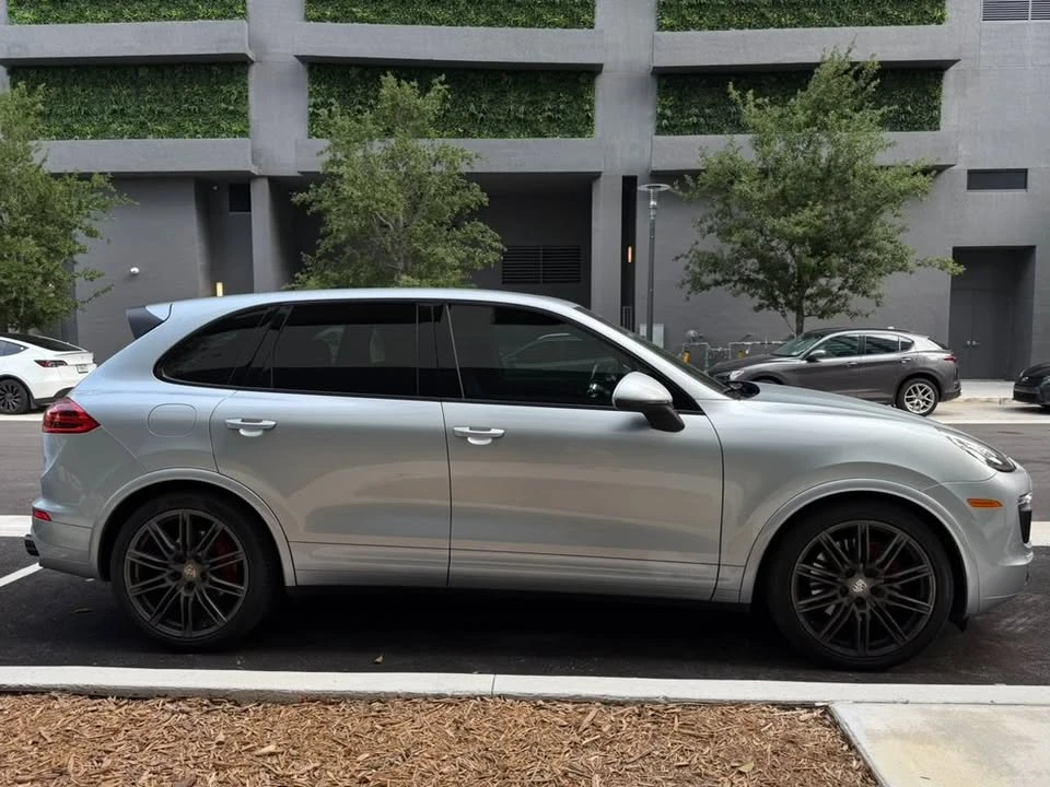 2016 Porsche 958 Cayenne S - Image 4 of 20